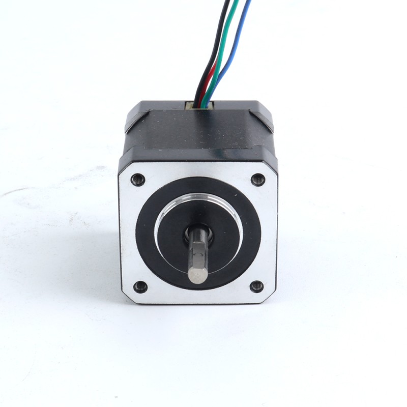 Usado – Disponible en China - Nema 17 Bipolar 0.9deg 46Ncm(65.1oz.in) 2A 42x42x48mm 4 Hilos