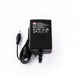 GST25U05-P1J MEANWELL 20W 5VDC 4A 115/230VACAC-DCAdaptador industrialVerde confiable