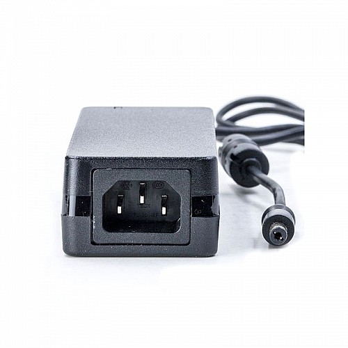 GST60A05-P1J MEANWELL 30W 5VDC 6A 115/230VACAC-DCAdaptador industrialVerde confiable