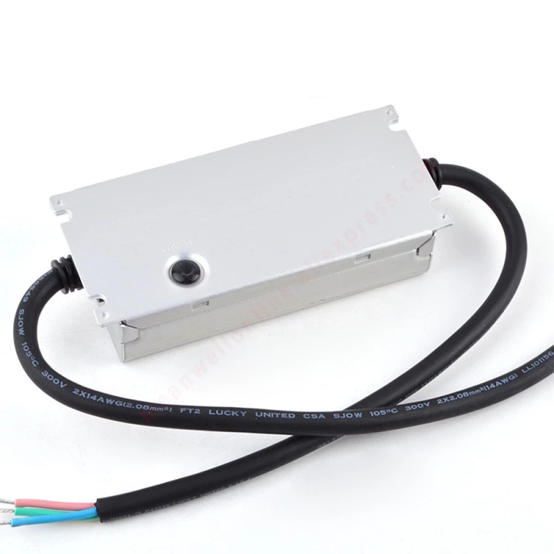 XLG-100-12-A MEANWELL 96W 12VDC 8A 115/230VAC Driver LED de modo de potencia constante
