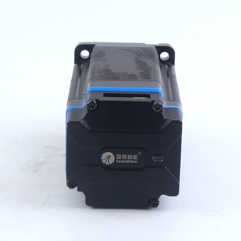 Usado – Disponible en China - Motor paso a paso integrado NEMA 23 serie iDM 3,1Nm(439oz.in) 20-50VCC